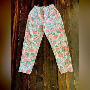 Lee Vintage 90’s Ladies(Jr) High Waisted/ Tapered Floral Jeans